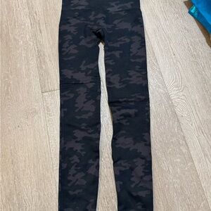 SPANX Black Camo High-Waist Leggings